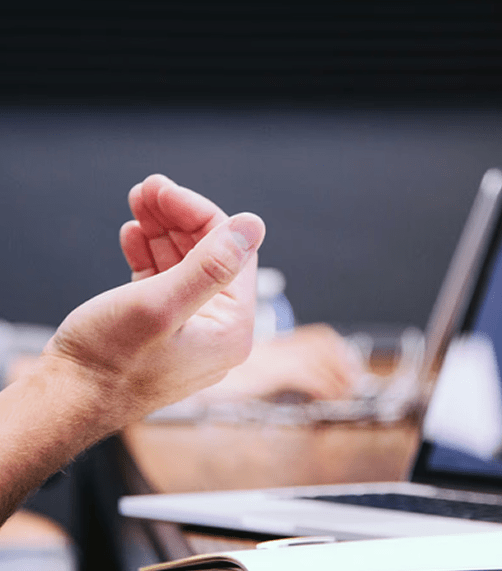 全栈运维保障体系，<br>确保算力集群稳定、高效、持续运行